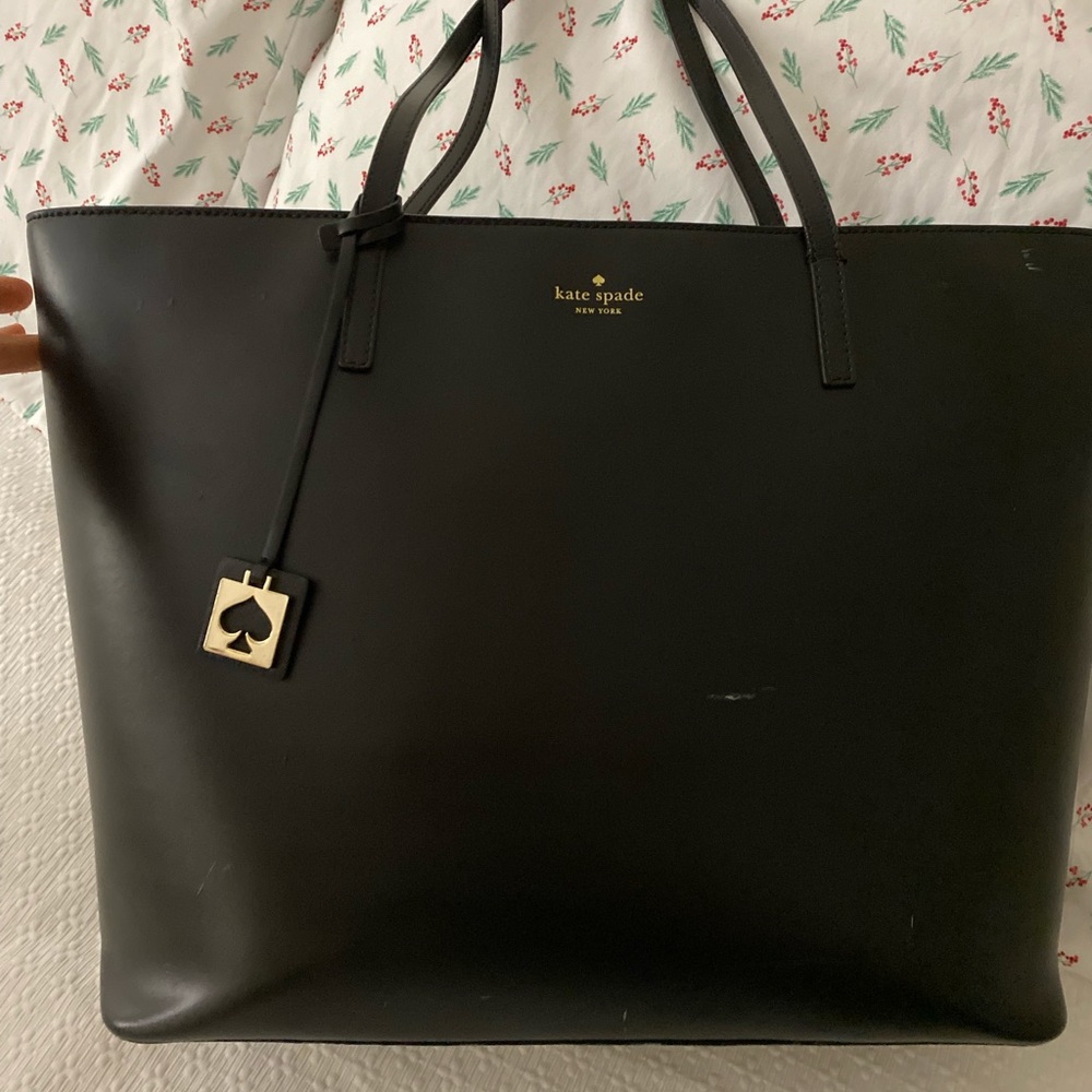 Black Kate spade bag